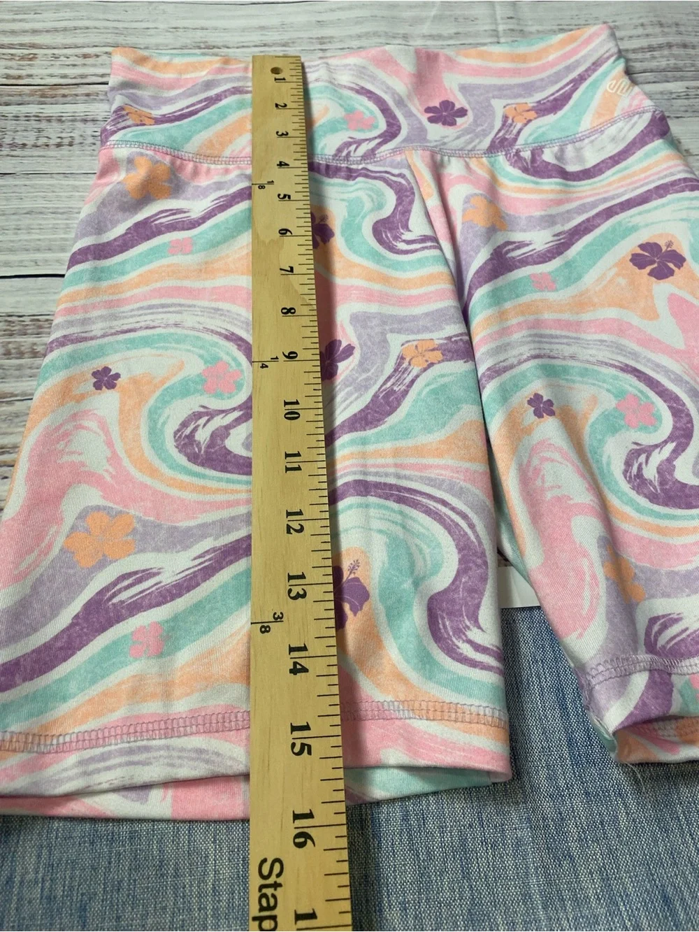 Justice Pastel Swirl Bike Shorts in Lavender, Mint & Peach Sz-Girls-L